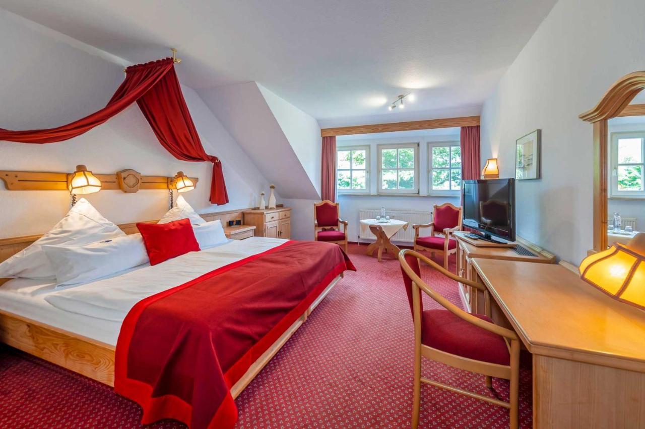 Hotel Landhaus Steinfeld Greetsiel Eksteriør billede
